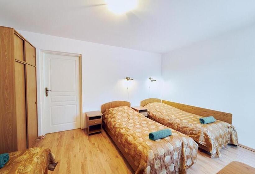 بنسيون Marel Apartments U Sowy  Sauna Polanica Zdrój