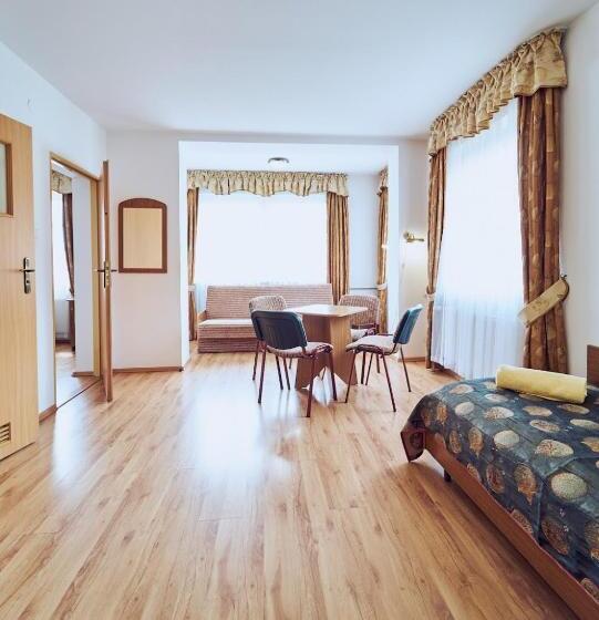 بنسيون Marel Apartments U Sowy  Sauna Polanica Zdrój