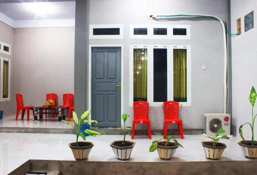 פנסיון Tangkoko Guest House