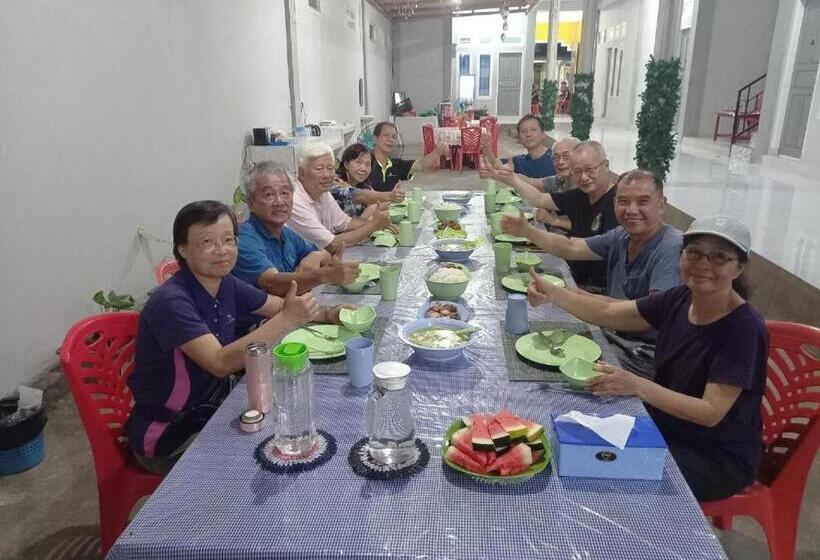 פנסיון Tangkoko Guest House