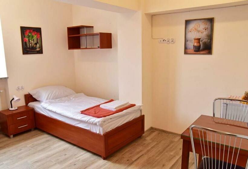 פנסיון Noclegi Galesz