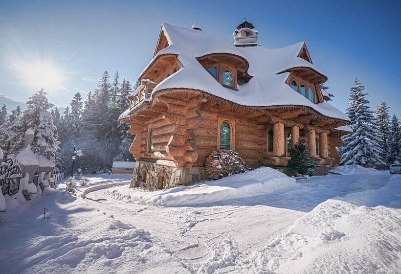 پانسیون Rich Witch Villa&spa