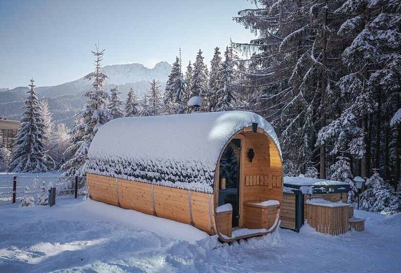 پانسیون Rich Witch Villa&spa