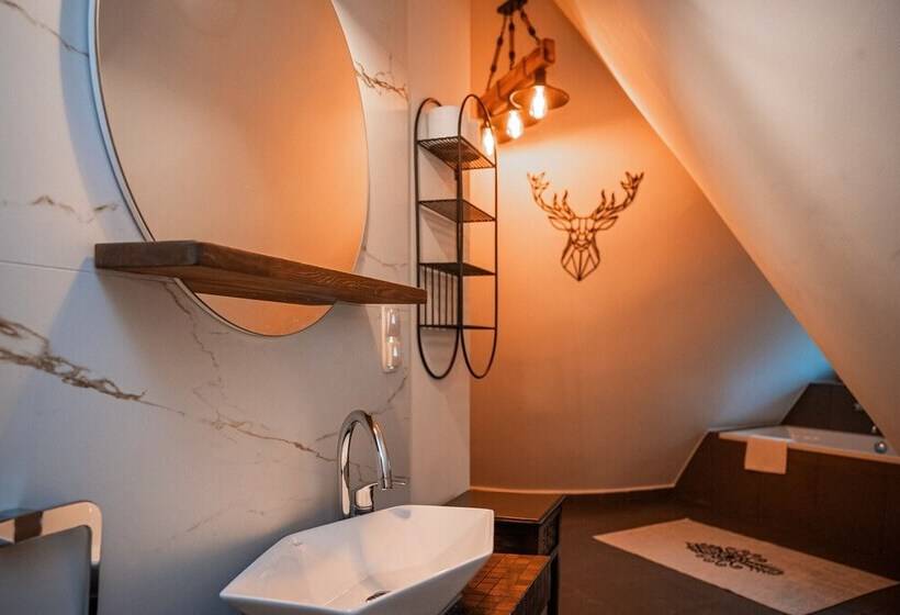 پانسیون Rich Witch Villa&spa