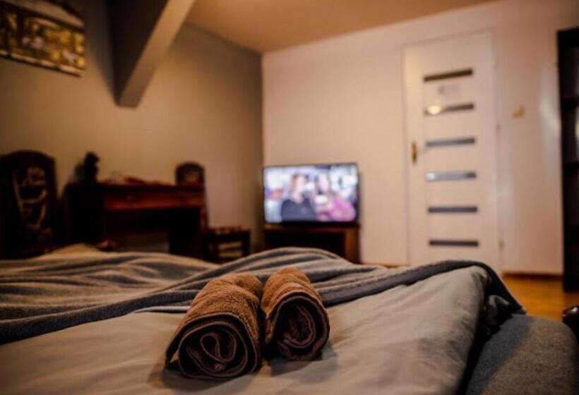 פנסיון Paris Rynek Centrum &parking