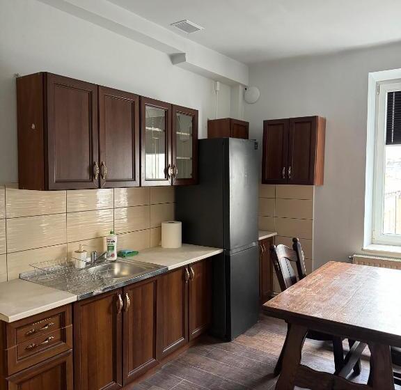 פנסיון Paris Rynek Centrum &parking