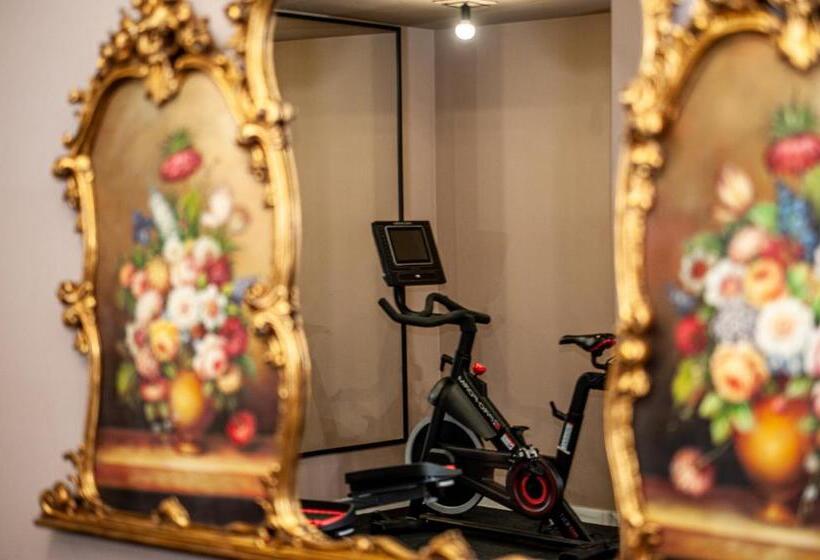 Пансион Villa Vis A Vis