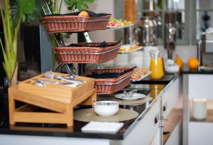 Пансион Villa Vis A Vis