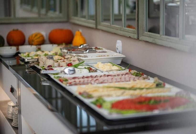 Пансион Villa Vis A Vis