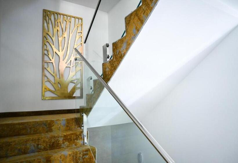 Пансион Villa Vis A Vis