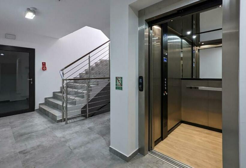 بنسيون Willa Grand