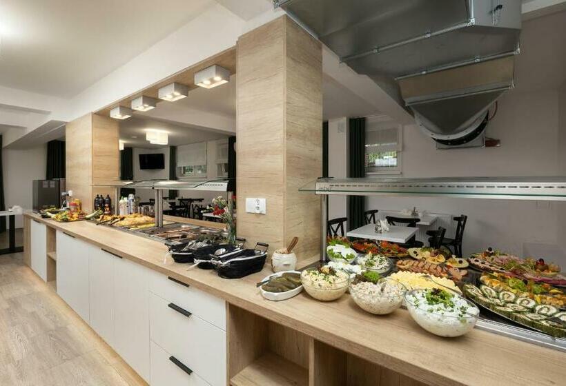 بنسيون Willa Grand