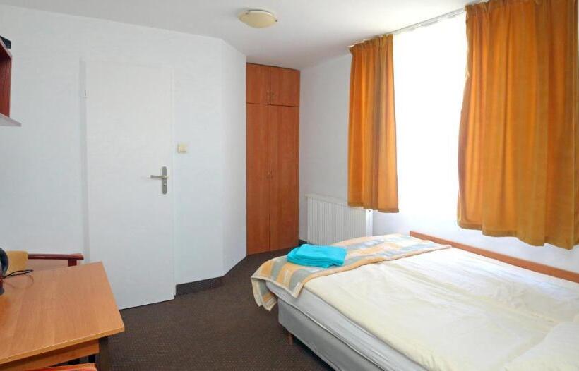 膳宿费 Willa Opal