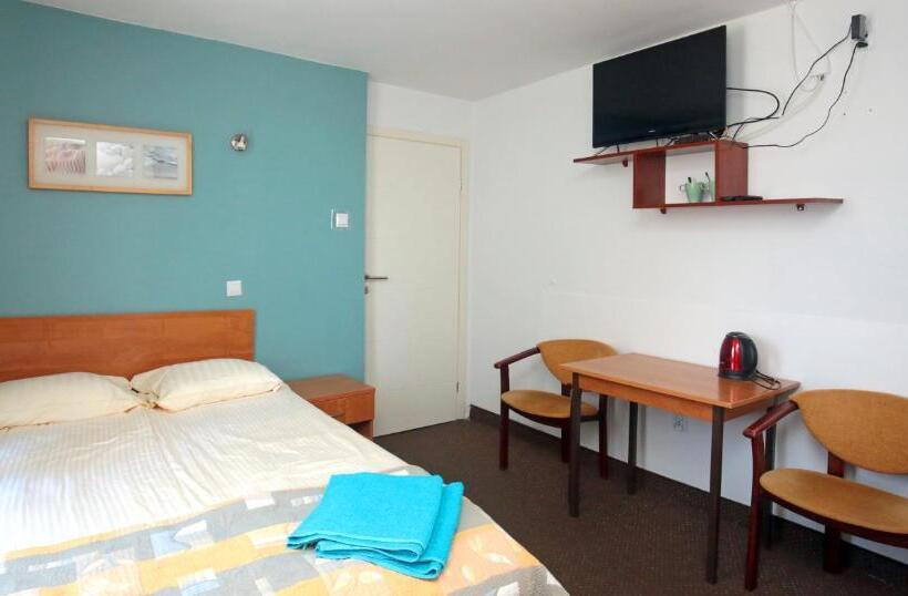 膳宿费 Willa Opal