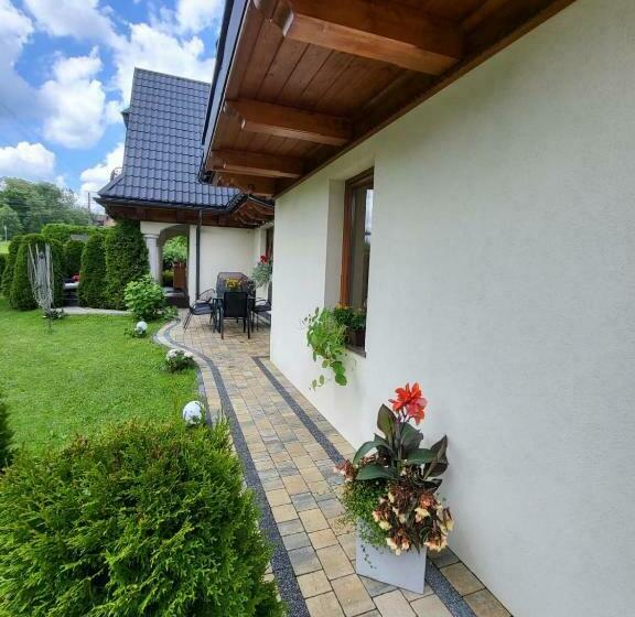 بنسيون Witowiański Dworek