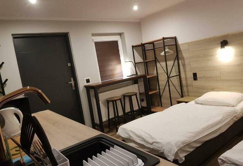 Pokoje Gościnne Nad Jeziorem