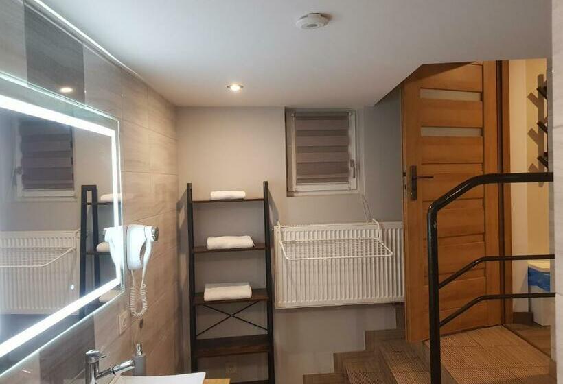 Pokoje Gościnne Nad Jeziorem