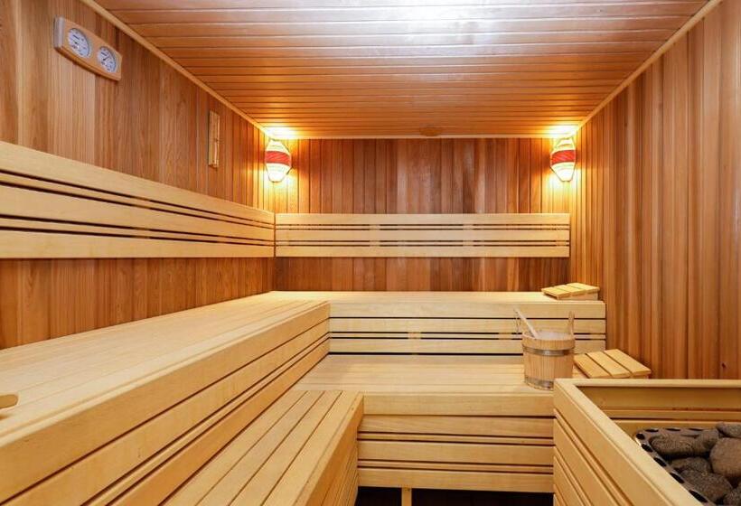 リゾートホテル Centralny Ośrodek Sportu   Wałcz