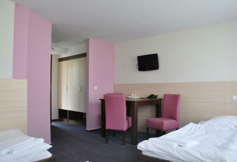 استراحتگاه Centralny Ośrodek Sportu  Cetniewo We Władysławowie