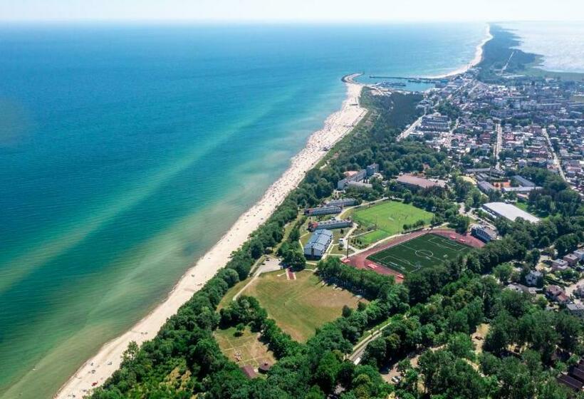 استراحتگاه Centralny Ośrodek Sportu  Cetniewo We Władysławowie