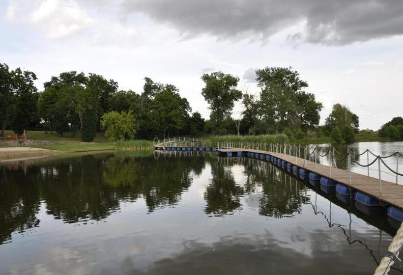 リゾートホテル Rezydencja Marii Rybieniec