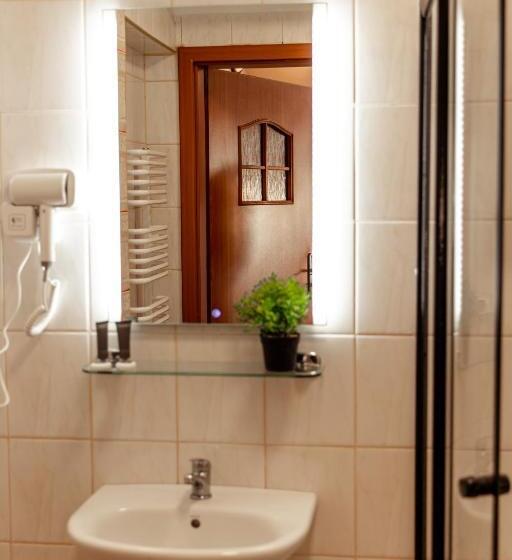 Villa Adamar   Masaże & Jacuzzi