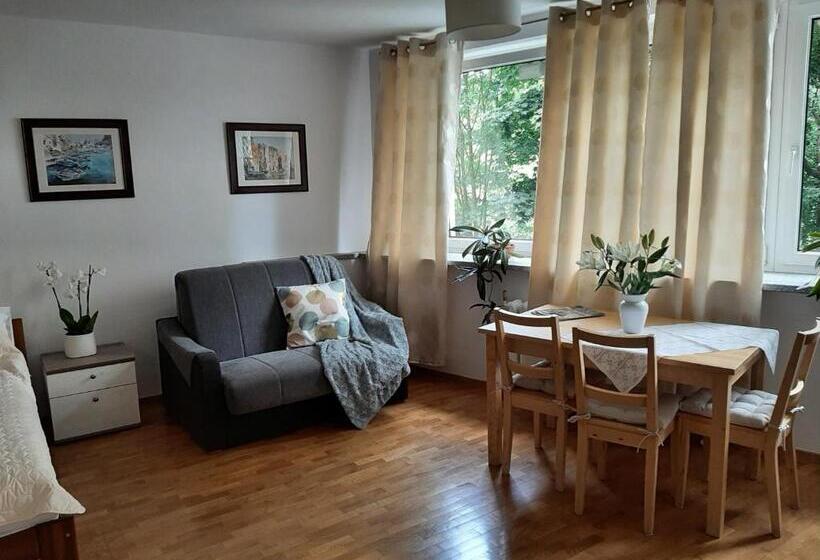 旅馆 Apart  Salon Z Aneksem Kuchenym, 2 Sypialnie, łazienka