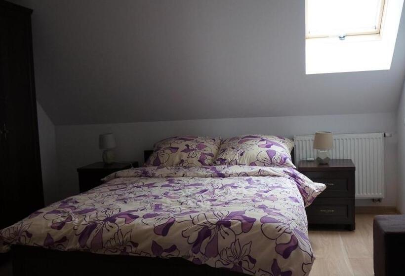 هاستل Gościniec Nad Narwią   Airport Modlin