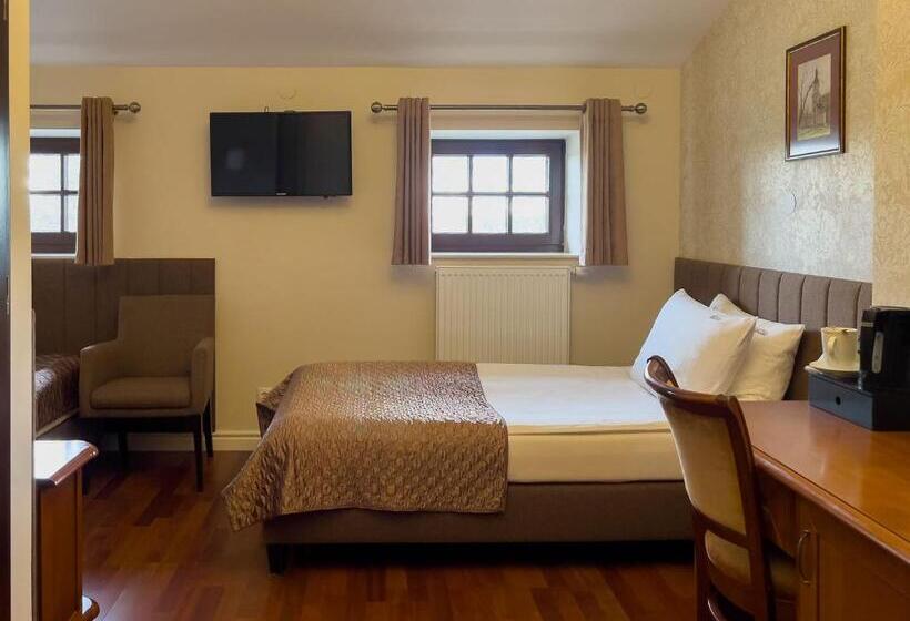 ユースホステル Kanclerz