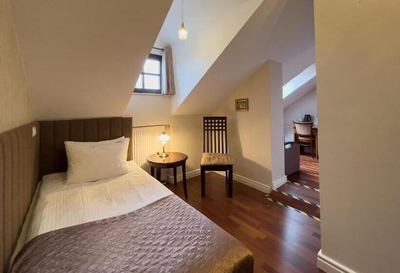 ユースホステル Kanclerz