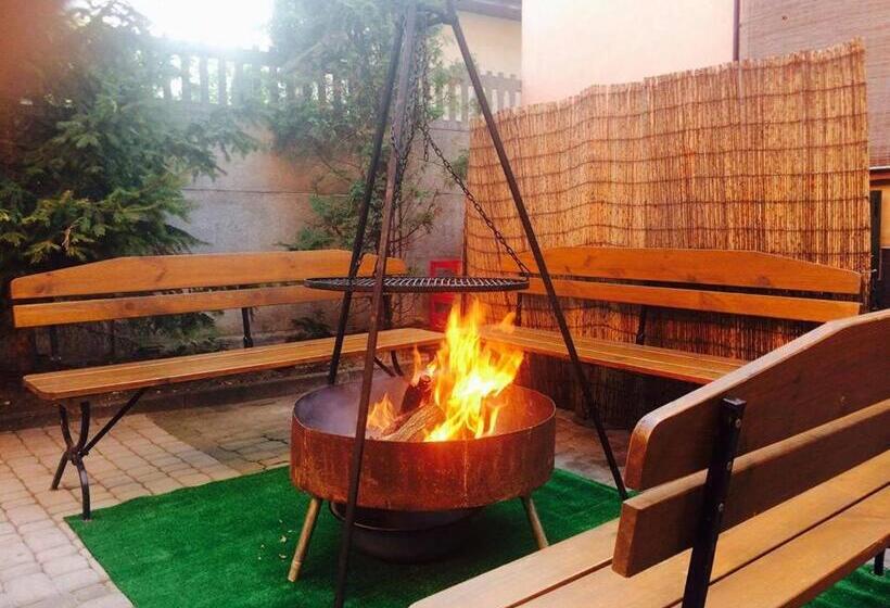 فندق صغير Karczma Chęciny