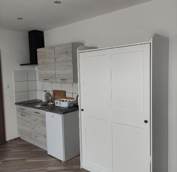 ユースホステル Nad Jeziorem Kochle