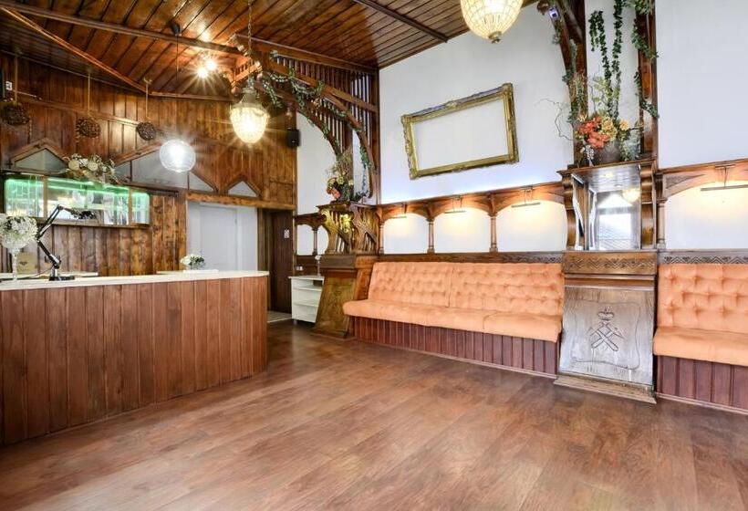 호스텔 Noclegi Wałbrzych Pokoje Konrad