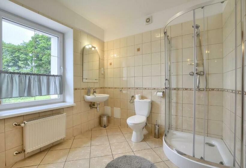 호스텔 Noclegi Wałbrzych Pokoje Konrad