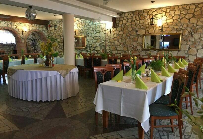 Общежитие Ośrodek Wypoczynkowo Szkoleniowy Bogdanka