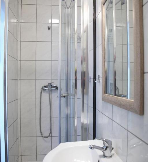 הוסטל Pokoje Nad Nysą Olszyna