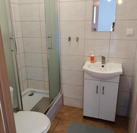 הוסטל Pokoje Pod świerkiem