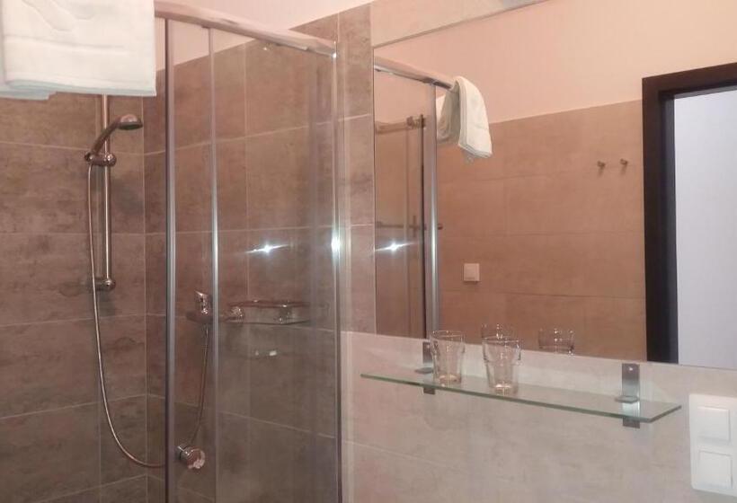 هاستل Scsk Pół ławy