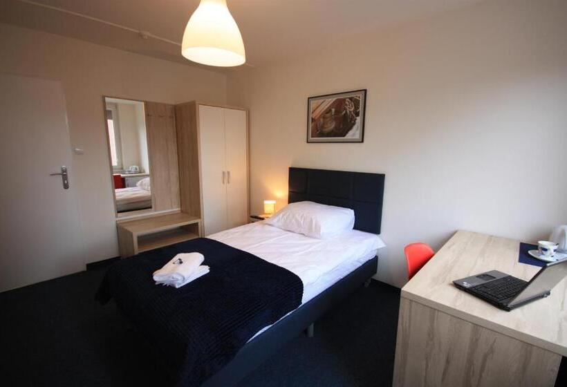 Общежитие Studencki Dom Marynarza Pasat