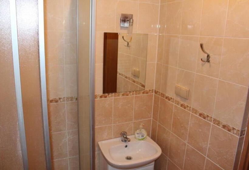 הוסטל Zajazd Jagnar