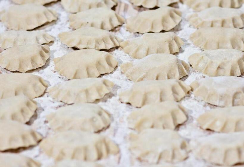 호스텔 Zajazd Magnolia Airport Modlin