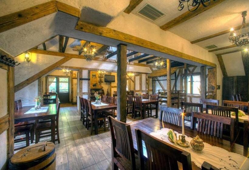 ユースホステル Zajazd Sanocki