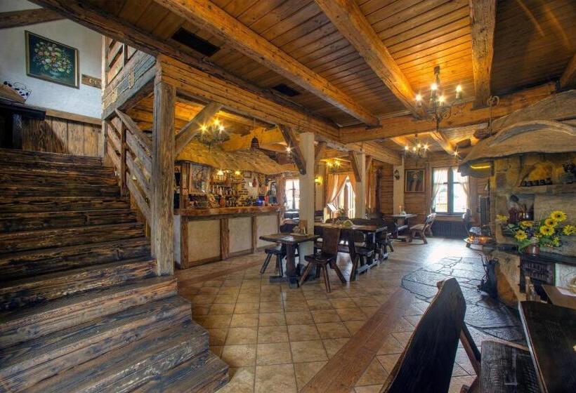 ユースホステル Zajazd Sanocki