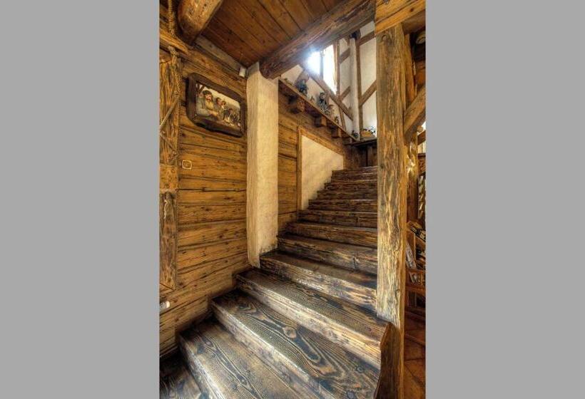 ユースホステル Zajazd Sanocki