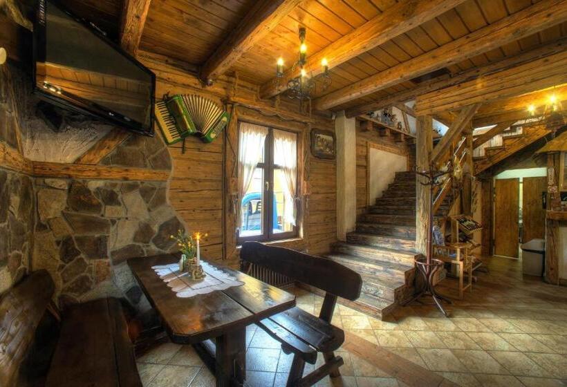 ユースホステル Zajazd Sanocki