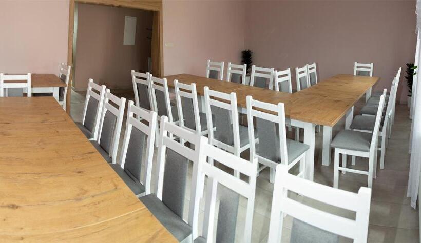 הוסטל Zajazd U Elizy