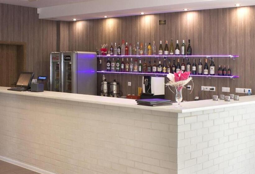 旅馆 Zajazd U Marcela