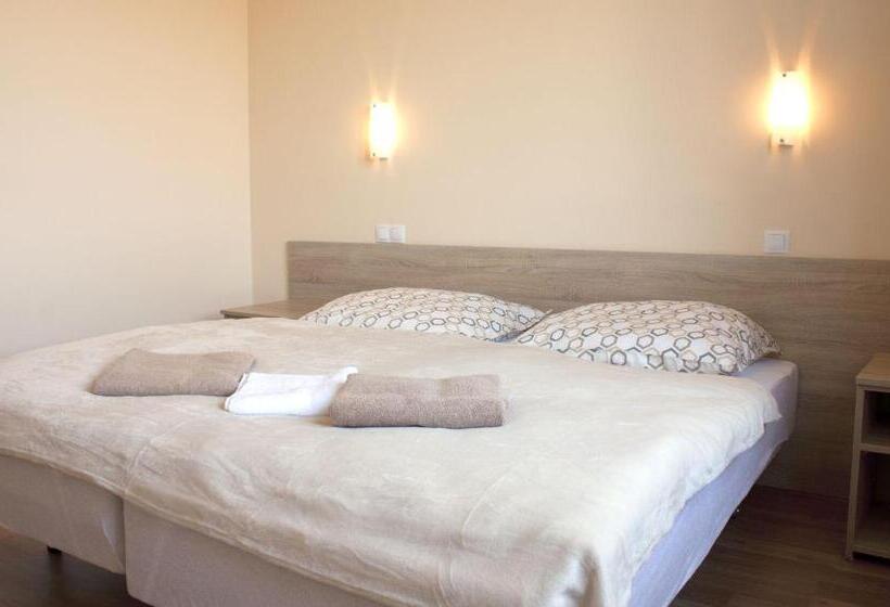 旅馆 Zajazd U Marcela