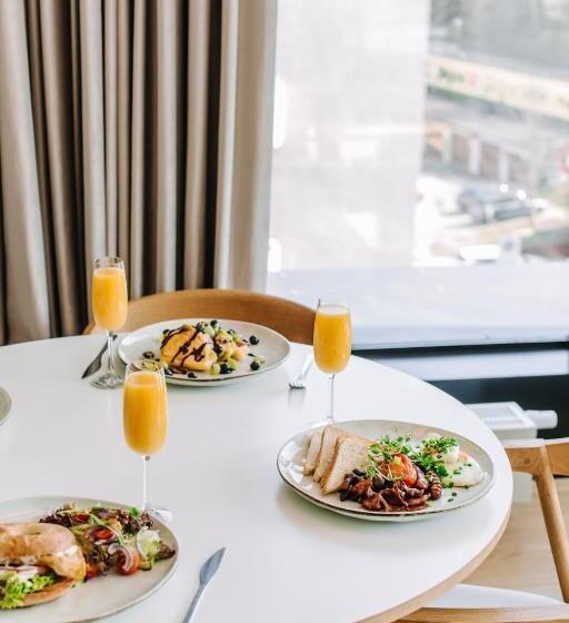 Aparthotel Park   By The Sea