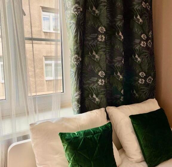 Backpack Apart Rooms